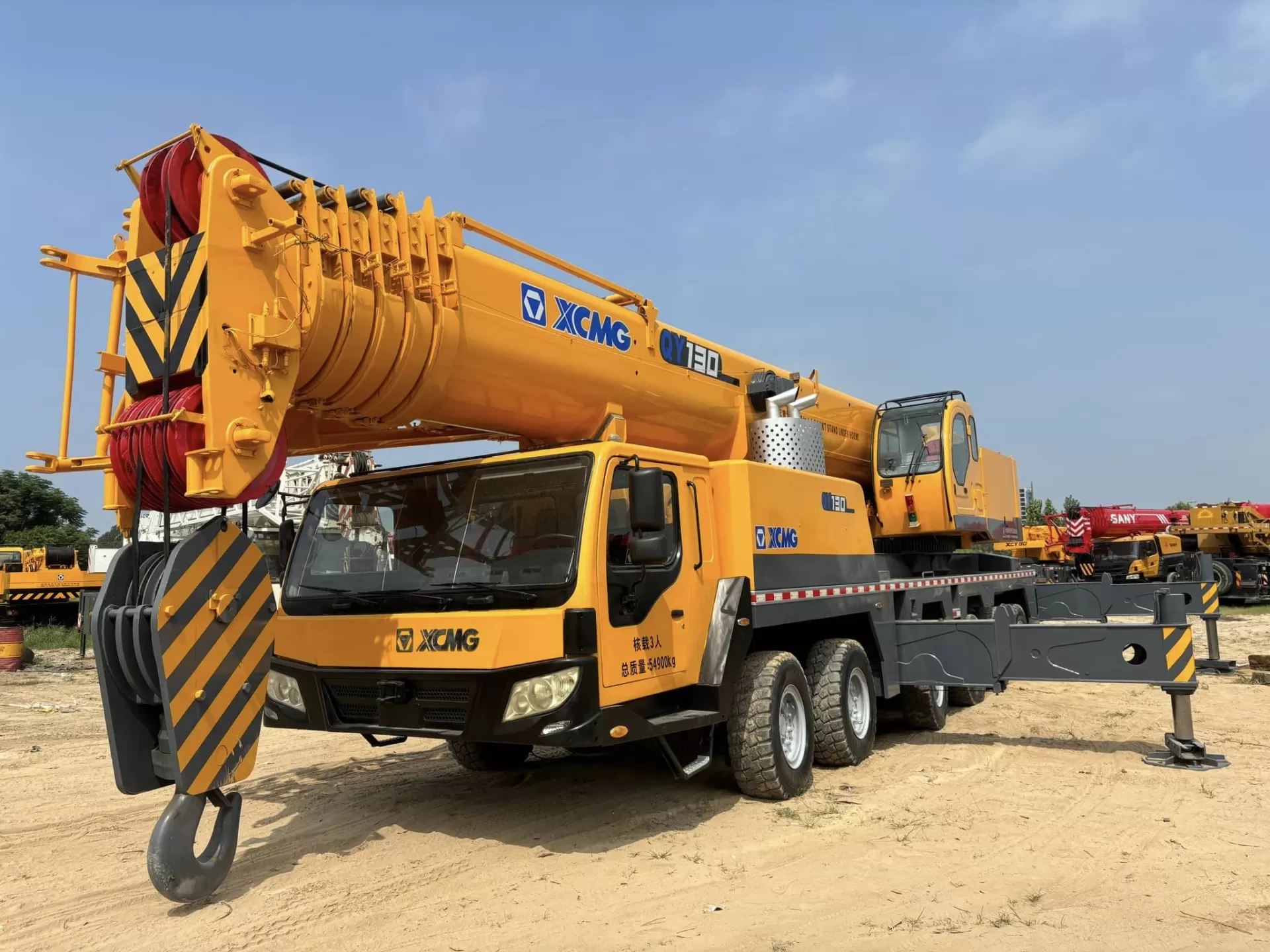 2012 վերանորոգված xcmg 130t truck crane lifting machine անիվավոր կռունկ