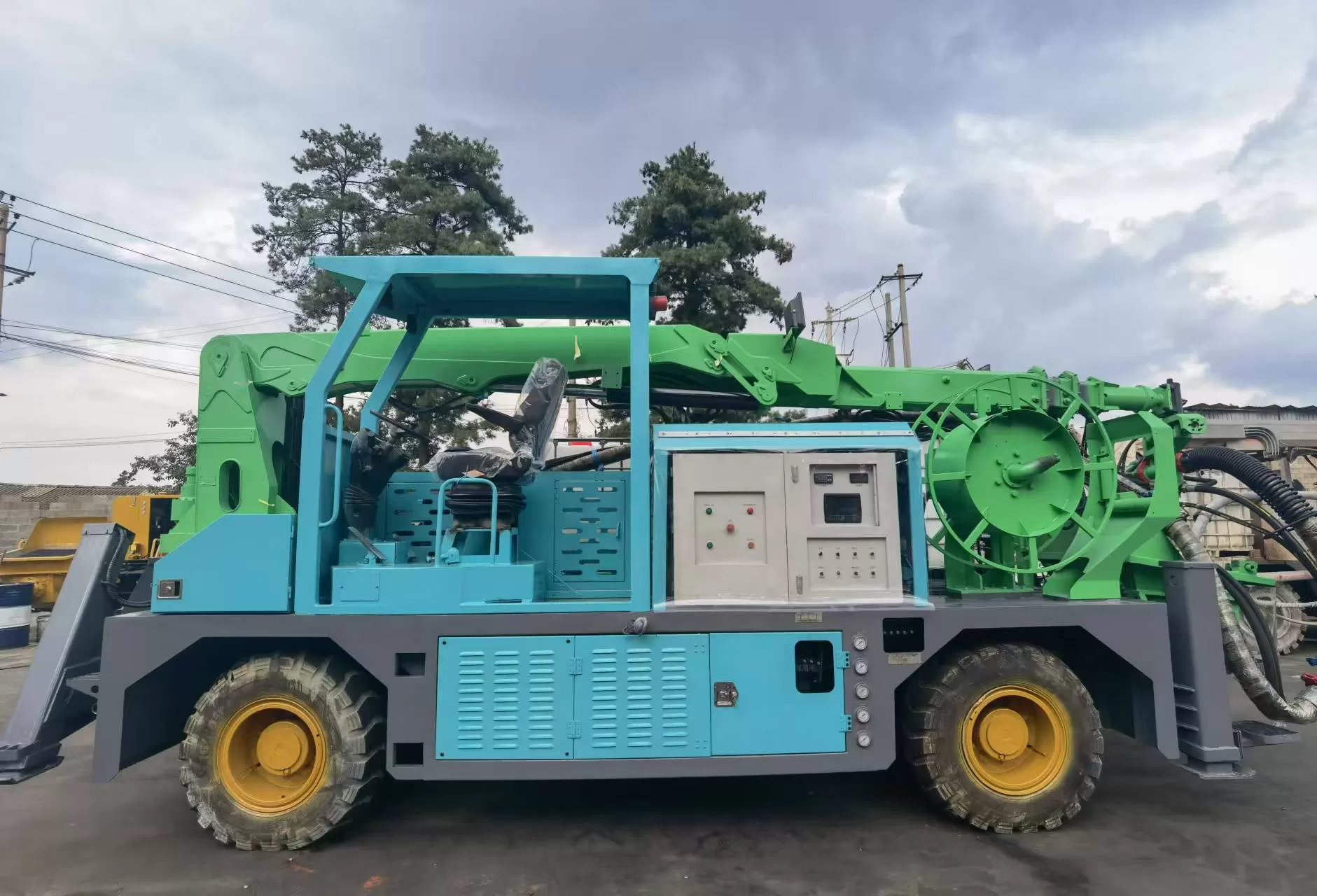 2020 concrete shotcrete spraying truck 30m3 shotcrete manipulator machine ghp3015d concrete spray for mining construction